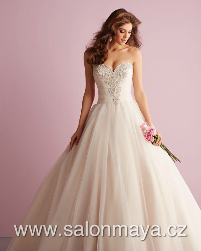 Allure Bridals - 2710 - VÝPRODEJ 14900 Kč