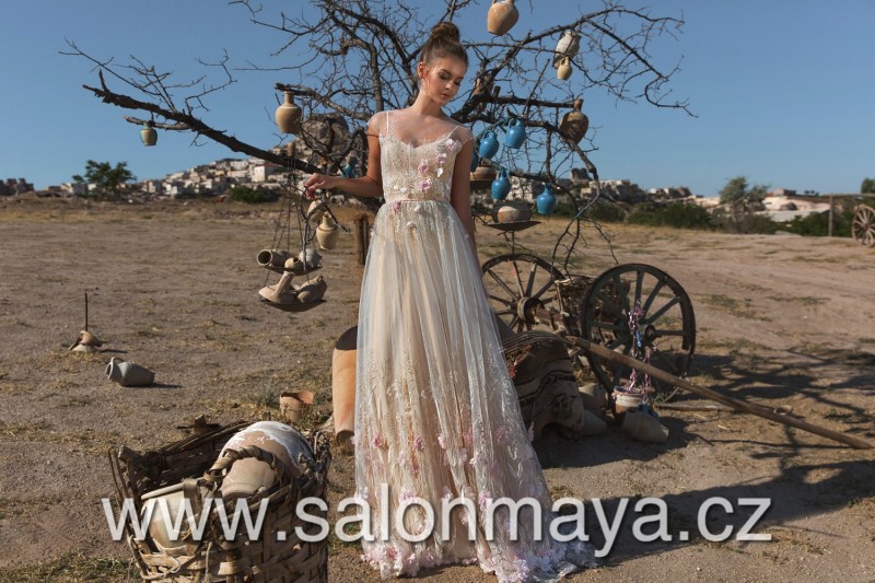 Eva Lendel - Lily - VÝPRODEJ 12900 Kč lily.jpg