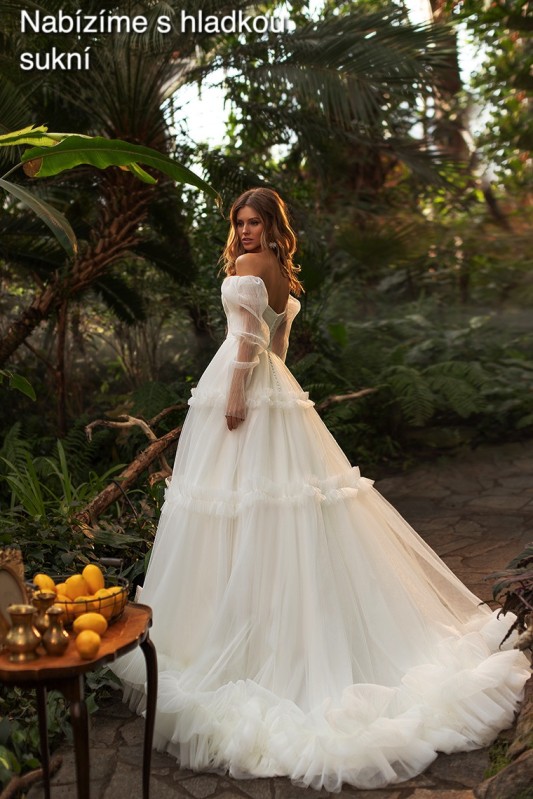 Jasmine Empire - - Elza Elza3_wm-1.jpg