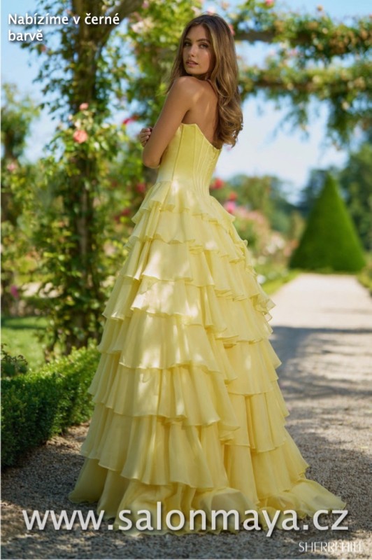 Sherri Hill 56911 VÝPRODEJ 8900 KČ 56911blackk_wm.jpg